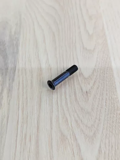 REMINGTON 700 - FRONT GUARD SCREW